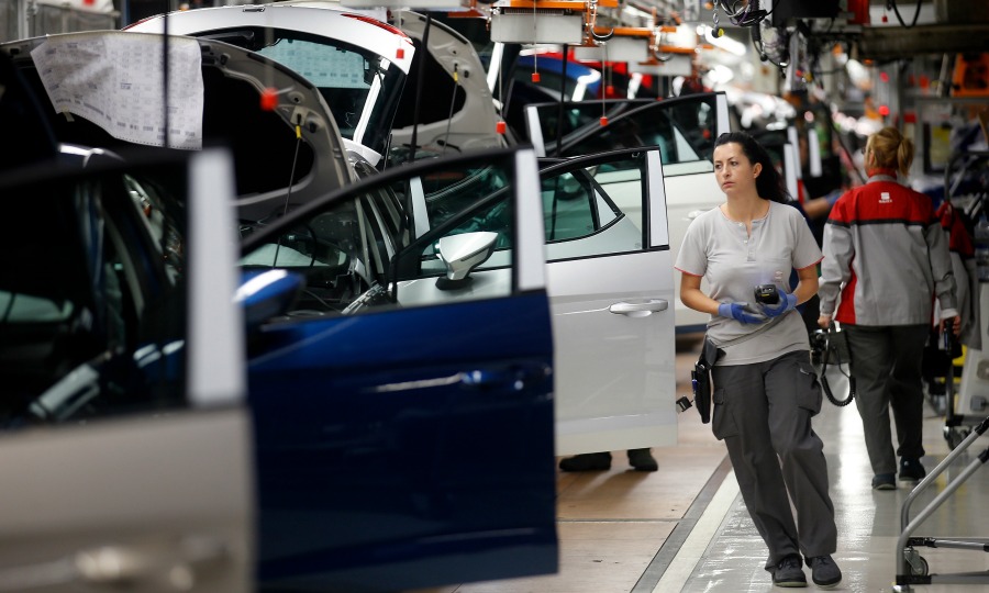 Spanish car plants look beyond low labor costs to prolong boom