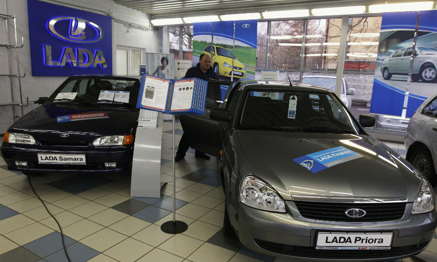 Russia car sales forecast to drop 24 as economic crisis worsens