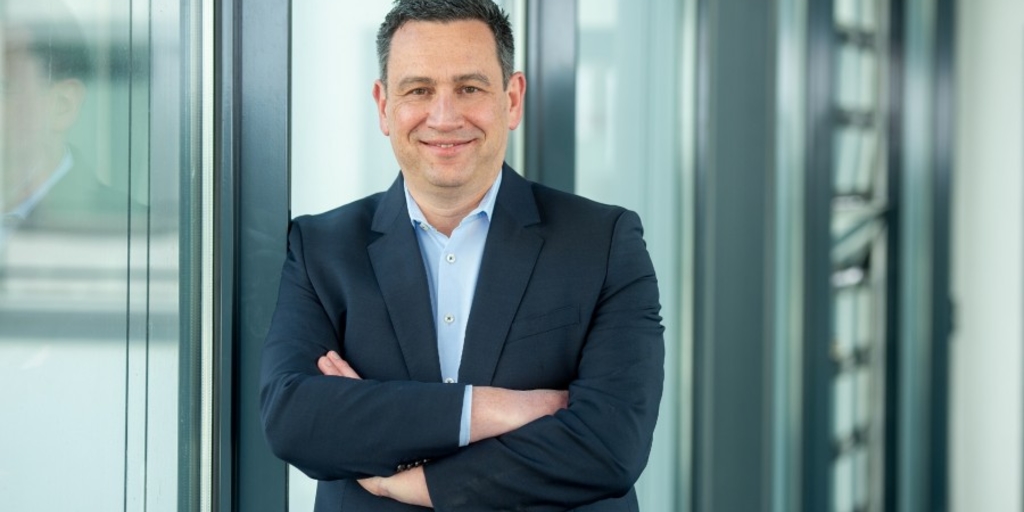 Joerg Lamparter of Mercedes-Benz is 2023 ANE Eurostar winner - Vimarsana News