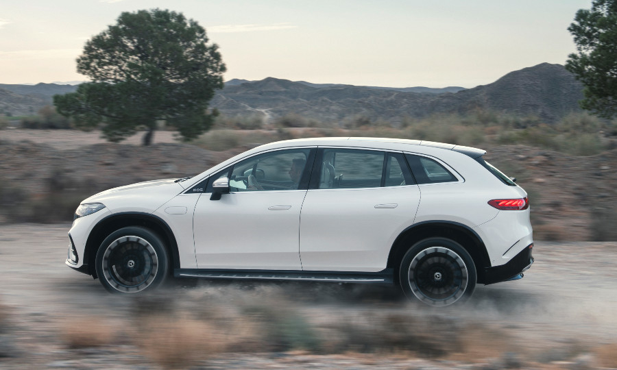 MB EQE 11.jpg (900×540)