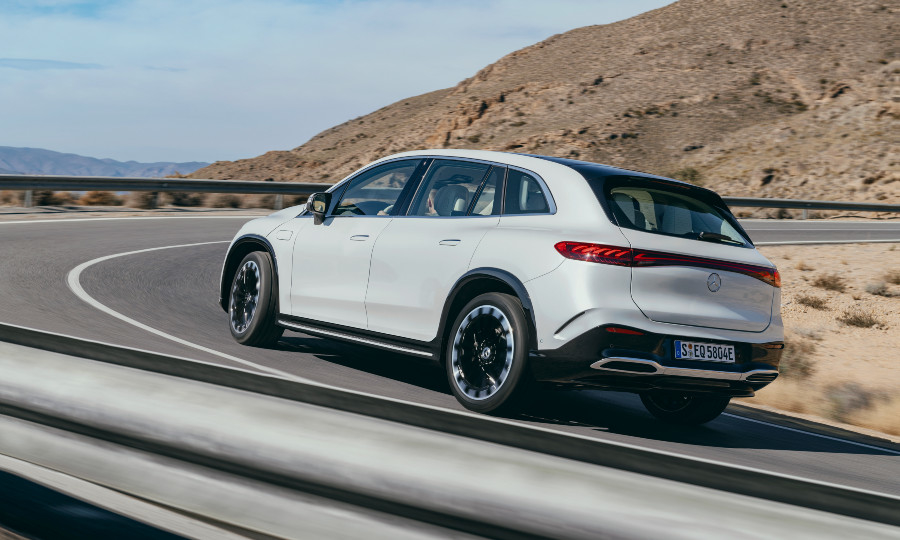 MB EQE 9.jpg (900×540)