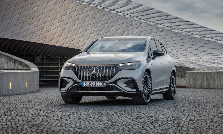 MB EQE AMG 4.jpg (900×540)