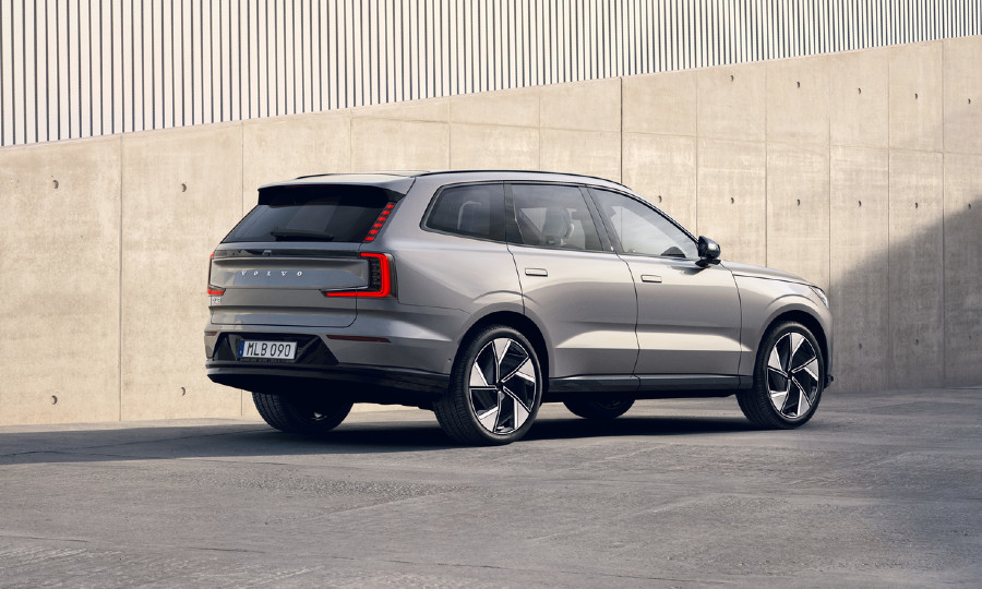 Volvo EX90 2.jpg (900×540)