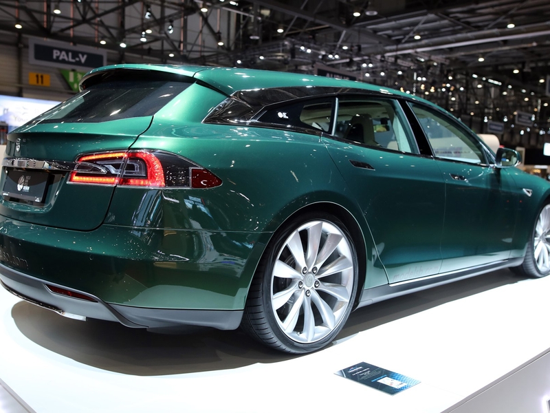 UK coachbuilder presents a Tesla Model S for wagon fans